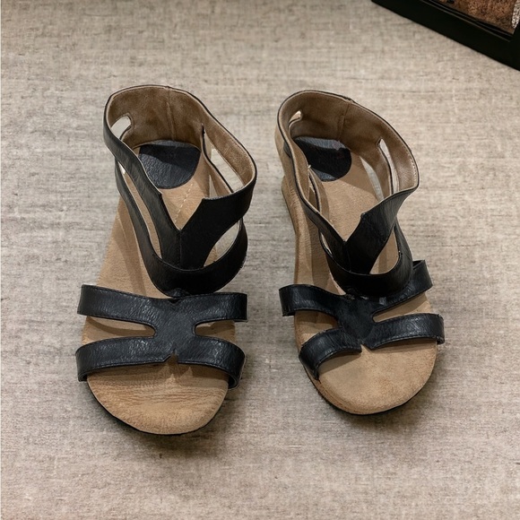 Modzori Reversible Leather Alexa Slide Pearl Gold/ Black Size 10 - Picture 4 of 11